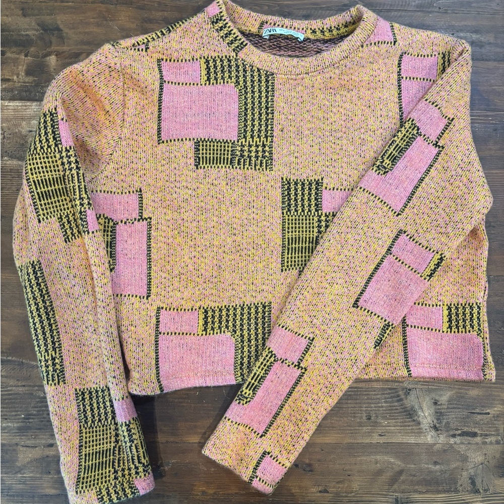 Zara Pink and Yellow Crop Crew Neck Sweater with Geometric Design